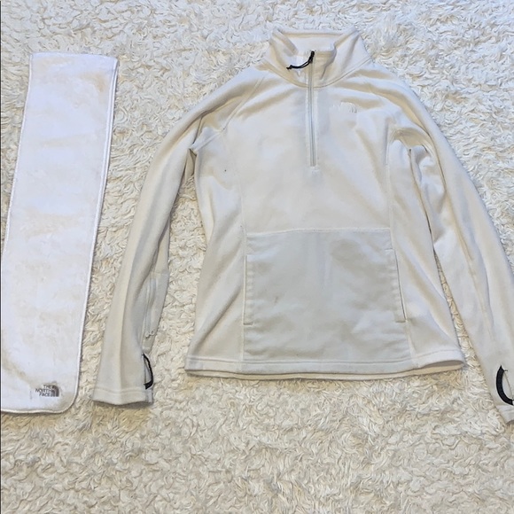 The North Face Tops - ❄️The North Face Quarter Zip Pullover & Scarf❄️